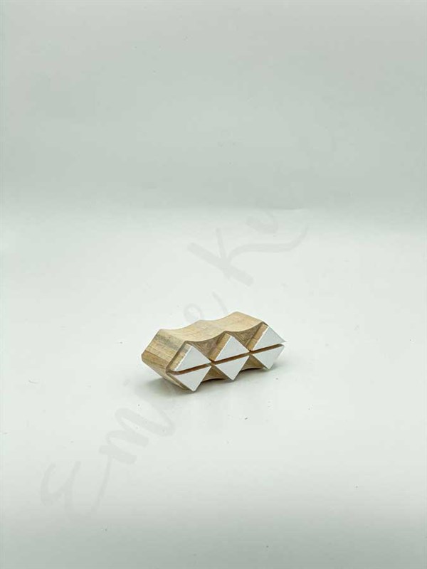 1233 İnce Piramid | emicraft.com1233 İnce PiramidGeometrik Modeller