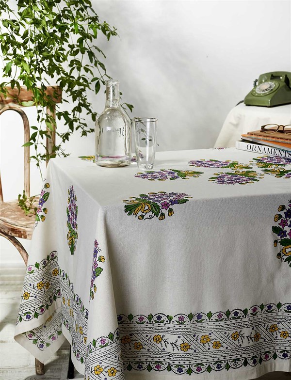 Tablecloth, rectangle, cream